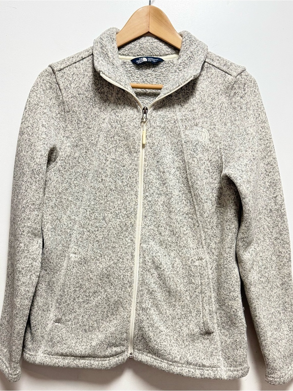 The North Face Women's Heathered Gray Full-Zip Teddy Fleece Jacket